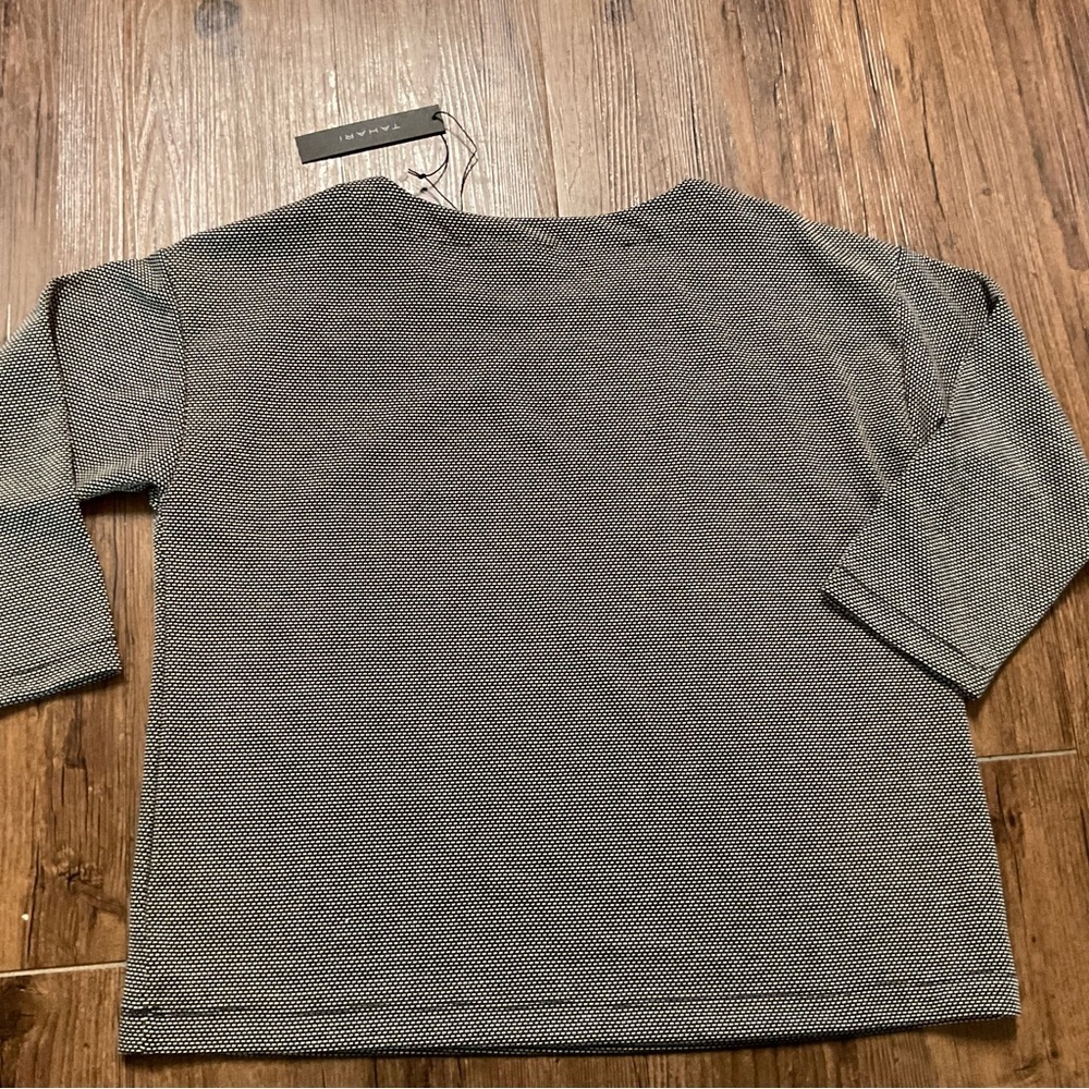 Tahari Black and Gray Long Sleeve Top NWT - Picture 3 of 4